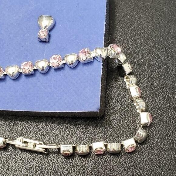 Avon silver tone pink heart earrings and bracelet - Picture 4 of 10